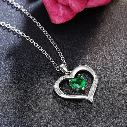 Huitan Green Heart Cubic Zirconia Love collana per le donne Wedding Anniversary Party eleganti collane femminili Statement Jewelry