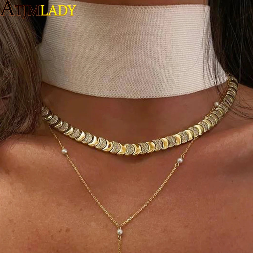 2025 Nuova collana a catena serpente unisex color oro a spina di pesce con perline catena a maglie pavimentata 5A CZ girocollo a forma di luna per gioielli da donna