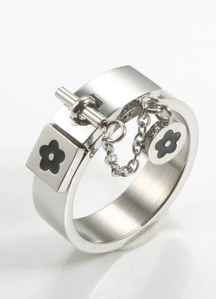 Set di gioielli di moda di lusso in acciaio inossidabile Set di gioielli da donna dorati Bracciale con ciondolo a forma di fiore Anelli per uomo Set di gioielli da donna regalo platinumshop