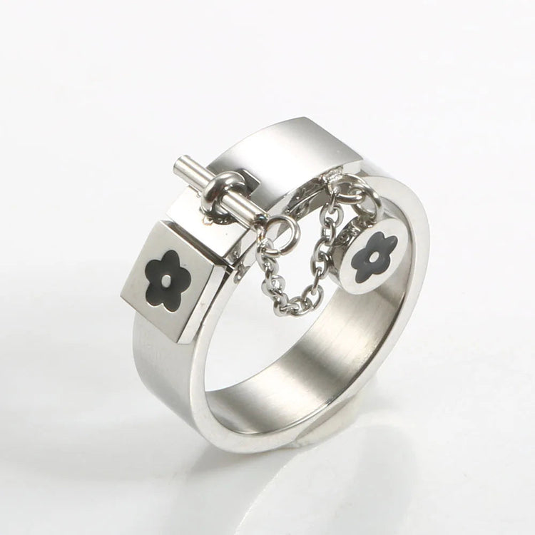 Set di gioielli di moda di lusso in acciaio inossidabile Set di gioielli da donna dorati Bracciale con ciondolo a forma di fiore Anelli per uomo Set di gioielli da donna regalo platinumshop