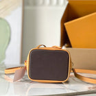 Borsa da giorno universale in ecopelle con cuciture discrete, borsa a mano da donna, borsa a tracolla, accessorio versatile per lo shopping al centro commerciale, passeggiate nel centro città e il tempo libero.
