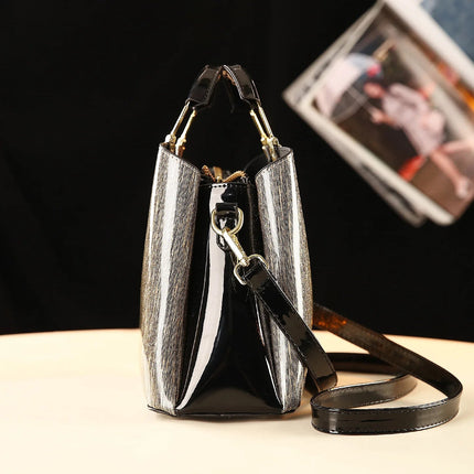 Classic Women's Fashion Shoulder Bag Shiny Leather Crossbody Bag Large Capacity Versatile Luxury Handbag PU Material Medium Size PlatiNum