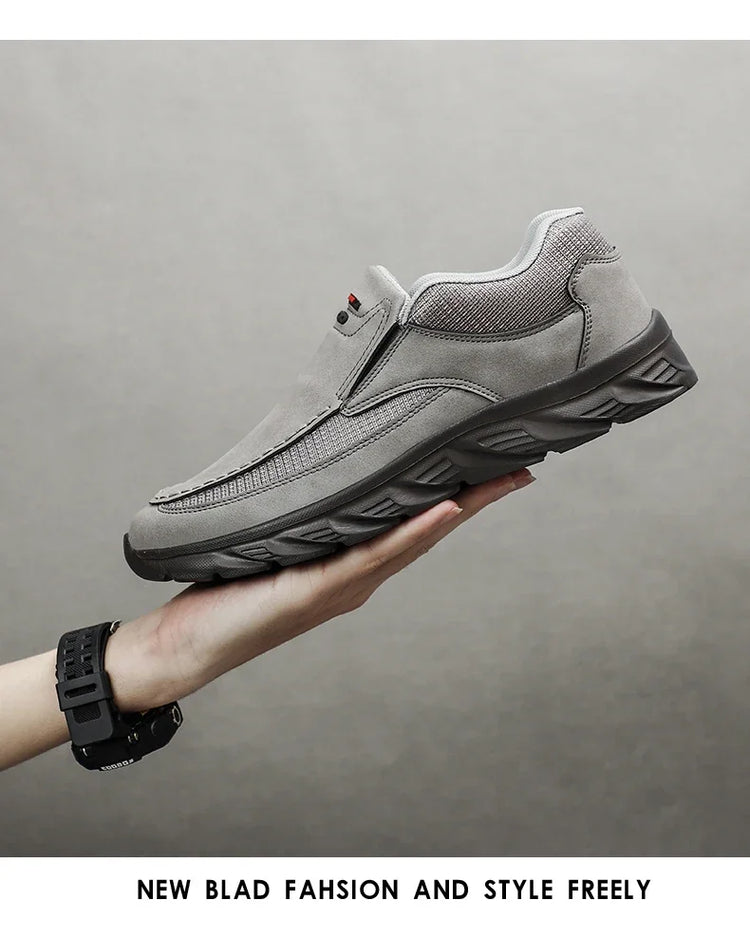 Scarpe Casual in pelle da uomo mocassini traspiranti Sneakers da uomo 2024 nuove scarpe da ginnastica piatte in pelle comode da uomo scarpe da uomo