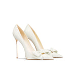 Eleganti scarpe con tacco a spillo a punta con fiocco beige da donna in vera pelle 2025 autunno