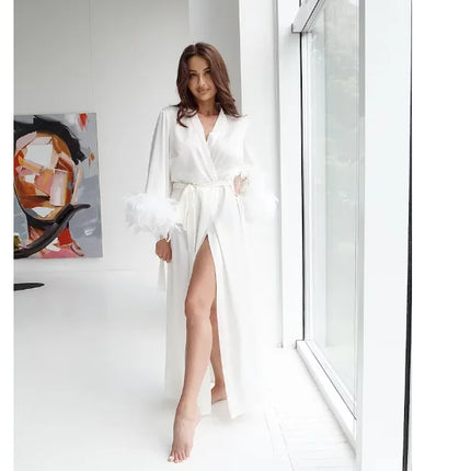 Abito lungo in seta Abito da boudoir bianco Abito da boudoir in seta Abito da sposa Kimono Abito da sposa in raso con piume Abito da sposa da sposa
