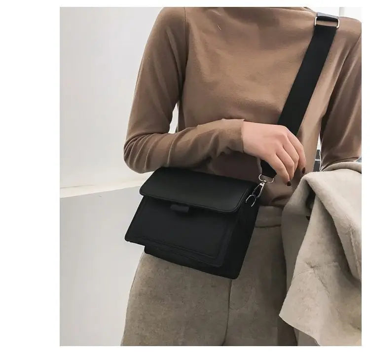 Classic Designer PU Leather Crossbody Bag for Women Travel Handle Handbag Fashion Shoulder Messenger Bag Ladies Small Flap Bag PlatiNum