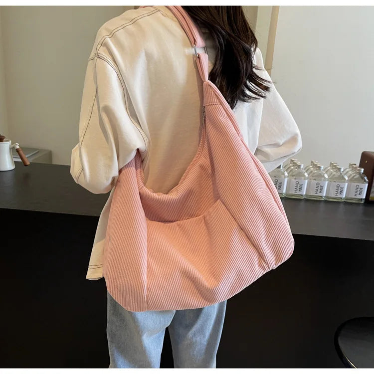 New Large Capacity Casual Crossbody Bag Simple Artistic Commuter Student Single Shoulder Bag Outdoor Leisure Women's Tote Bag PlatiNum