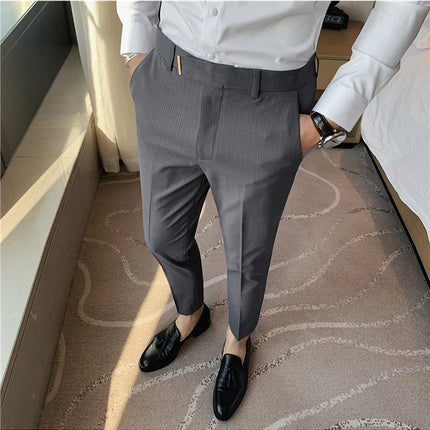 Pantaloni da abito da uomo primavera autunno Moda stile britannico Business Office Pantaloni eleganti da uomo Pantaloni da uomo slim fit a righe di alta qualità
