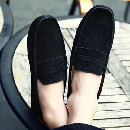 Scarpe casual da uomo fatte a mano Mocassini morbidi Scarpe da guida leggere Moda Slip on Flats Mocassini di alta qualità Scarpe da uomo antiscivolo