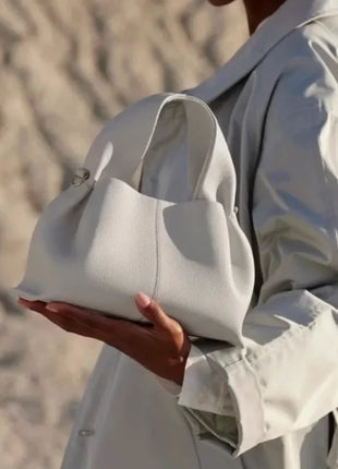 Borsa a Tracolla di Lusso da Donna Designer Autunno/Inverno 2025 – Con Motivo Lychee e Dettaglio a Nuvola sulle Spalle