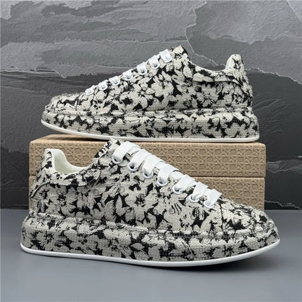 2026 New Rhinestone Spikes Flat Leather Shoes Fashion Men Embroidery Loafer Dress Smoking Slipper Casual Diamond Shoe 38-43