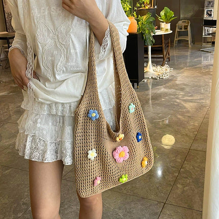 New Women's Versatile Braided Shoulder Bag, Simple and Casual for Holidays and the Beach, with Internal Compartments