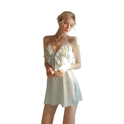 Camisón de satén de nueva moda Camisón sedoso de mujer Vestido de combinación Detalle romántico con volantes Ropa de dormir Lencería con tirantes finos Venta caliente