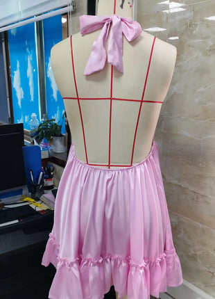 Robe femme en satin de soie avec décolleté dos nu et laçage, dos ouvert, avec ourlet à