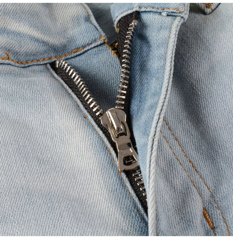 Men Pale Light Blue Biker Jeans Cracked Pleated Patch Patchwork Stretch Denim Pants Streetwear Holes Ripped Skinny Trousers PlatiNum