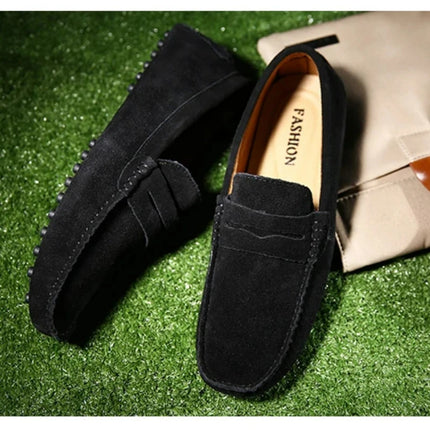 Scarpe casual da uomo fatte a mano Mocassini morbidi Scarpe da guida leggere Moda Slip on Flats Mocassini di alta qualità Scarpe da uomo antiscivolo