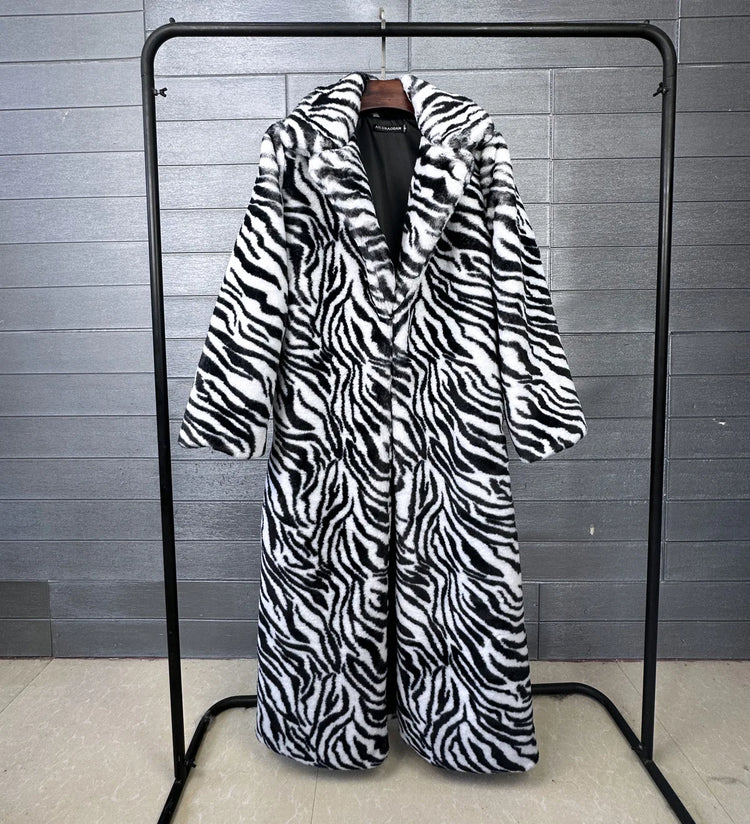 ZADORIN Elegant 130cm Long Furry Faux Rabbit Fur Coat Woman Y2K Clothes Leopard Lapel Faux Fur Jacket Woman Winter Fur Faux Coat