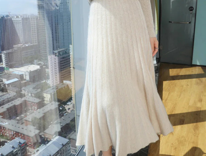 Autumn And Winter Fashion Mink Cashmere Mid Length High Waist Skirt For Women, Knitted Umbrella Skirt, Fashionable Pleated Skirt PlatiNum
