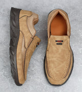 Scarpe Casual in pelle da uomo mocassini traspiranti Sneakers da uomo 2024 nuove scarpe da ginnastica piatte in pelle comode da uomo scarpe da uomo