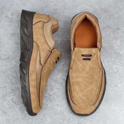 Scarpe Casual in pelle da uomo mocassini traspiranti Sneakers da uomo 2024 nuove scarpe da ginnastica piatte in pelle comode da uomo scarpe da uomo