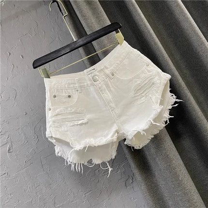 Nuovi Shorts Estivi da Donna 2026 in Denim Bianco, Stile A-Line Strappato a Gamba Larga, Hot Pants Casual alla Moda Streetwear per Ragazze