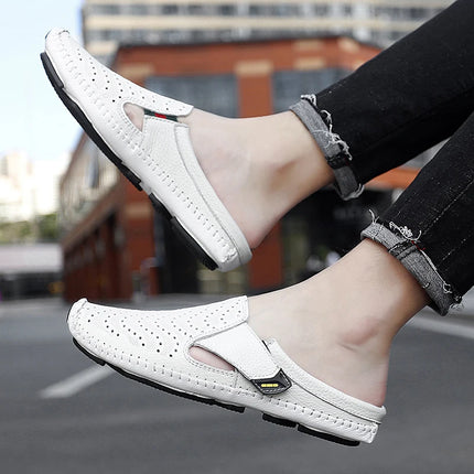 Nuove pantofole da uomo in vera pelle estate traspirante Casual muli mezze scarpe leggere per uomo mocassini da guida antiscivolo all'aperto uomo
