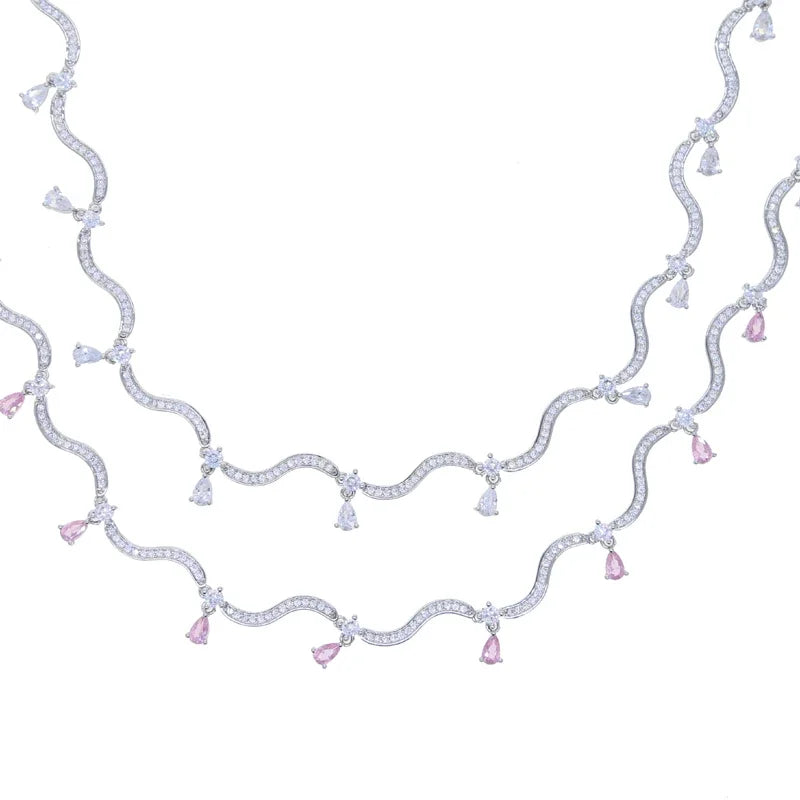 2025 Moda Bianco Rosa Tear Drop Cubic Zirconia Micro Pavimenta CZ Pavimentato Bling Wave Bar Cuore Fascino Collana Girocollo Gioielli da donna