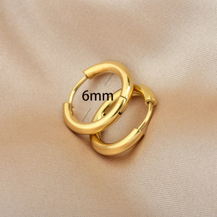 2 pezzi piccoli orecchini a cerchio piccoli Huggie in acciaio inossidabile per le donne cerchio rotondo punk unisex orecchini rock gioielli penetranti della cartilagine PlatiNum