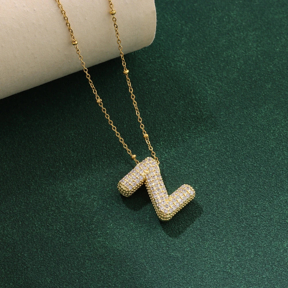 Nuove collane di lusso in acciaio inossidabile con 26 lettere inglesi in cristallo di zircone per le donne Commercio all'ingrosso di gioielli con catena girocollo femminile alla moda