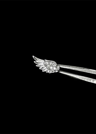 New Fashion Love Wings Cross Acciaio inossidabile Osso dell'orecchio Chiodo Zircone lucido Orecchino con filo alla moda per le donne Accessorio per piercing al corpo platinumshop