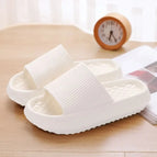 White / 42-43
