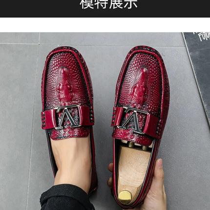 Nuove Scarpe Casual da Uomo Slip-On con Suola Morbida 2026, Stile Britannico Versatile e di Tendenza, Mocassini Comodi e Abbinabili a Tutto