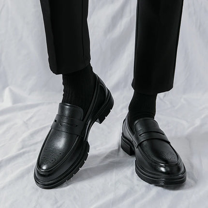 Scarpe Casual con suola spessa di lusso primaverile mocassini Penny neri da uomo scarpe eleganti da ufficio marrone per Mentênis masculino