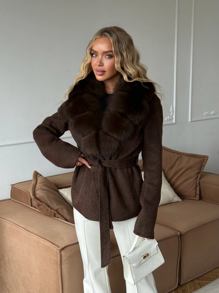 Solid Color Big Fur Collar Tied Woolen Jacket Fashion Waist Cinching Long Sleeved Short Coat 2026 Autumn Street Daily Clothing