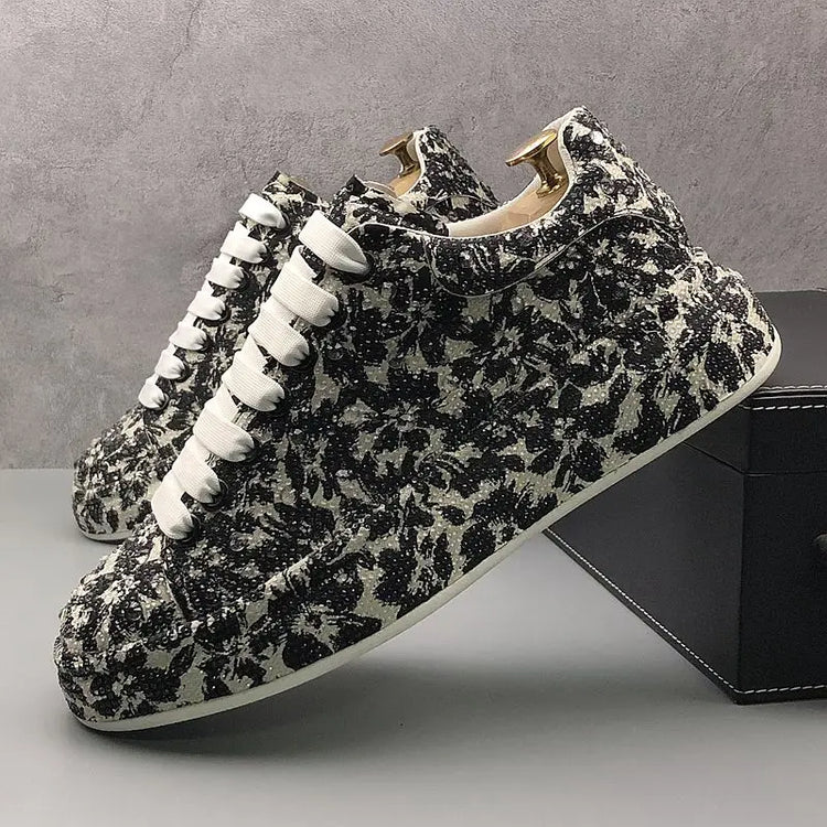 New Men Shoes Outdoor Casual Sneakers Rhinestone Board Shoes Men Fashion Deerskin Sports Large Size Shoes Men Zapatillas Hombre