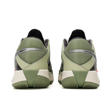 Nike Ammortizzazione Supporto e Stabilità Allenamento Scarpe da basket da gioco reali da uomo, Scarpe da basket mid-top da corte con design anti-torsione resistenti all'usura, Air Zoom G. T Cut Academy Scarpe da basket sport platinumshop