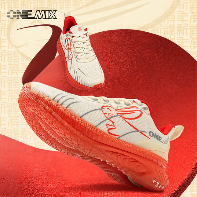 ONEMIX 2025 Nuove scarpe da ginnastica Buffer Scarpe da corsa Runner pesanti da uomo Scarpe sportive da esterno leggere e traspiranti antiscivolo PlatiNum