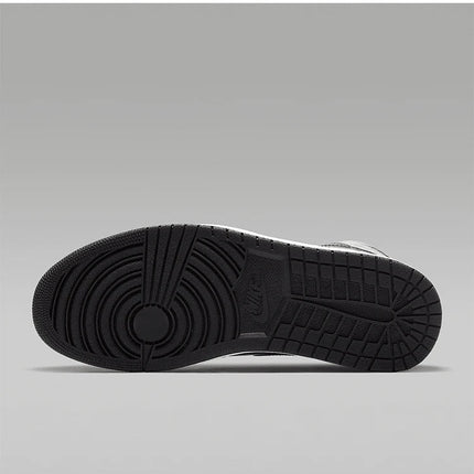 Scarpe da basket alte Nike AIR JORDAN 1 autentiche da uomo 555088-033 platinumshop