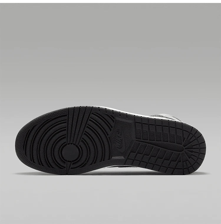 Scarpe da basket alte Nike AIR JORDAN 1 autentiche da uomo 555088-033 platinumshop