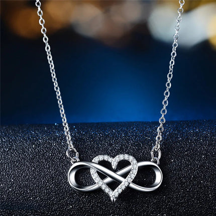 Nuova collana in argento sterling 925 con ciondolo Moissanite classico per le donne Moda nobile gioielli da sposa regali per feste di buona qualità PlatiNum