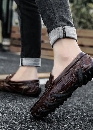 Scarpe Casual da uomo in vera pelle stile coccodrillo mocassini per scarpe comodi da uomo scarpe da uomo Casual Slip on semplici scarpe da guida