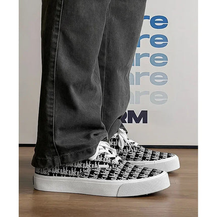 Designer Canvas Casual shoes for men  Flats Vulcanized Shoes Original printed sneakers male Skateboard street shoes men Tennis