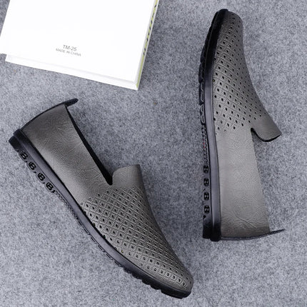 Scarpe da uomo in vera pelle Casual formali mocassini da uomo mocassini estate italiana traspirante Slip on scarpe da barca maschili Over Size 50 51