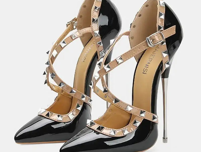 Sandali con tacco alto da donna con cinturino incrociato con rivetti Scarpe singole sexy con punta a punta per discoteca Modello di ospite di festa Passerella Cross Dressing platinumshop