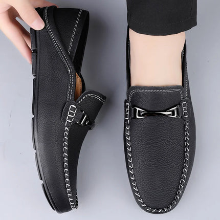 Mocassini in vera pelle Moda uomo Design Mocassino Slip on Soft Flats All-match Scarpe casual Calzature da barca fatte a mano per uomo adulto
