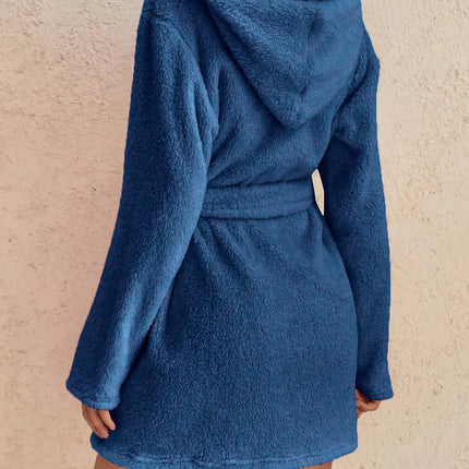 1 pezzo di vestaglia da donna con cappuccio in tinta unita con cintura, pigiama in pile accogliente e caldo per la casa in autunno e inverno.