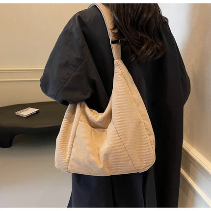 New Large Capacity Casual Crossbody Bag Simple Artistic Commuter Student Single Shoulder Bag Outdoor Leisure Women's Tote Bag PlatiNum