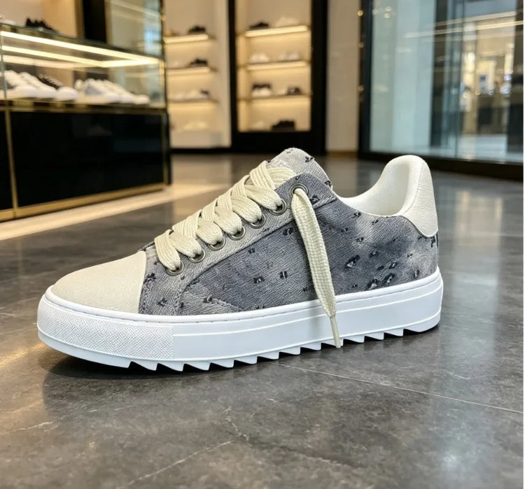 Luxury Fashion Casual Sports Sneakers Comfort Breathable Unisex Trendy Shoes