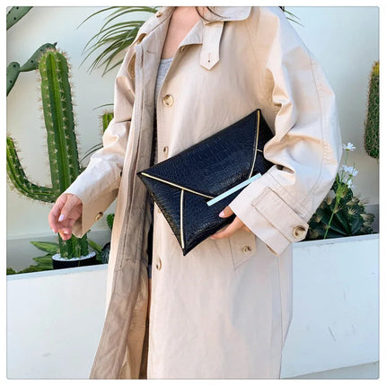 Fashion Crocodile Pattern Envelope Clutch Women's Handbags For Gifts, Designer Casual Ladies Purses Phone Pocket PlatiNum
