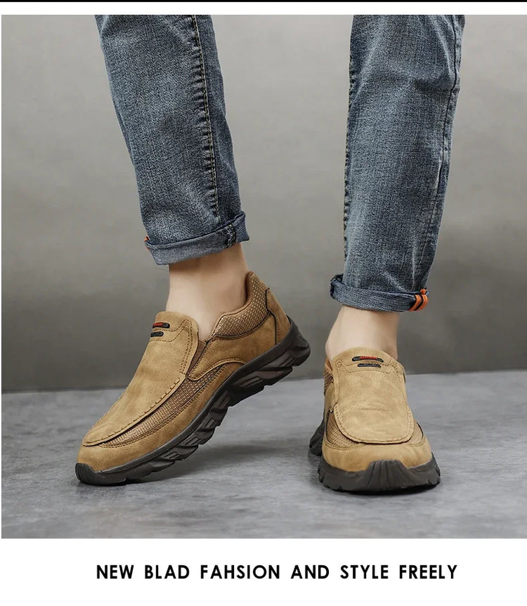 Scarpe Casual in pelle da uomo mocassini traspiranti Sneakers da uomo 2024 nuove scarpe da ginnastica piatte in pelle comode da uomo scarpe da uomo